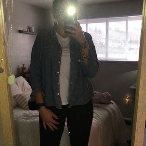 Size XL, Old Navy long sleeve denim button shirt